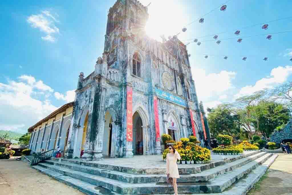 Khám phá nhà thờ Mằng Lăng - Bản đồ du lịch Phú Yên